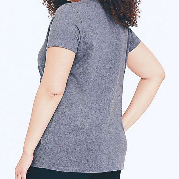 Torrid Disney Minnie Mouse Bride Tee Shirt size 3 - Picture 2 of 3